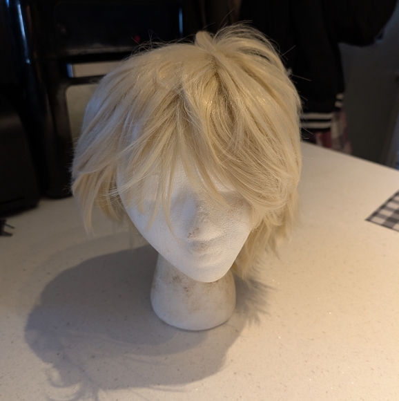 Apollo - Platinum blonde wig from epiccosplay - Picture 1 of 4